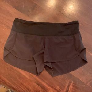 Size 6 Lululemon black shorts